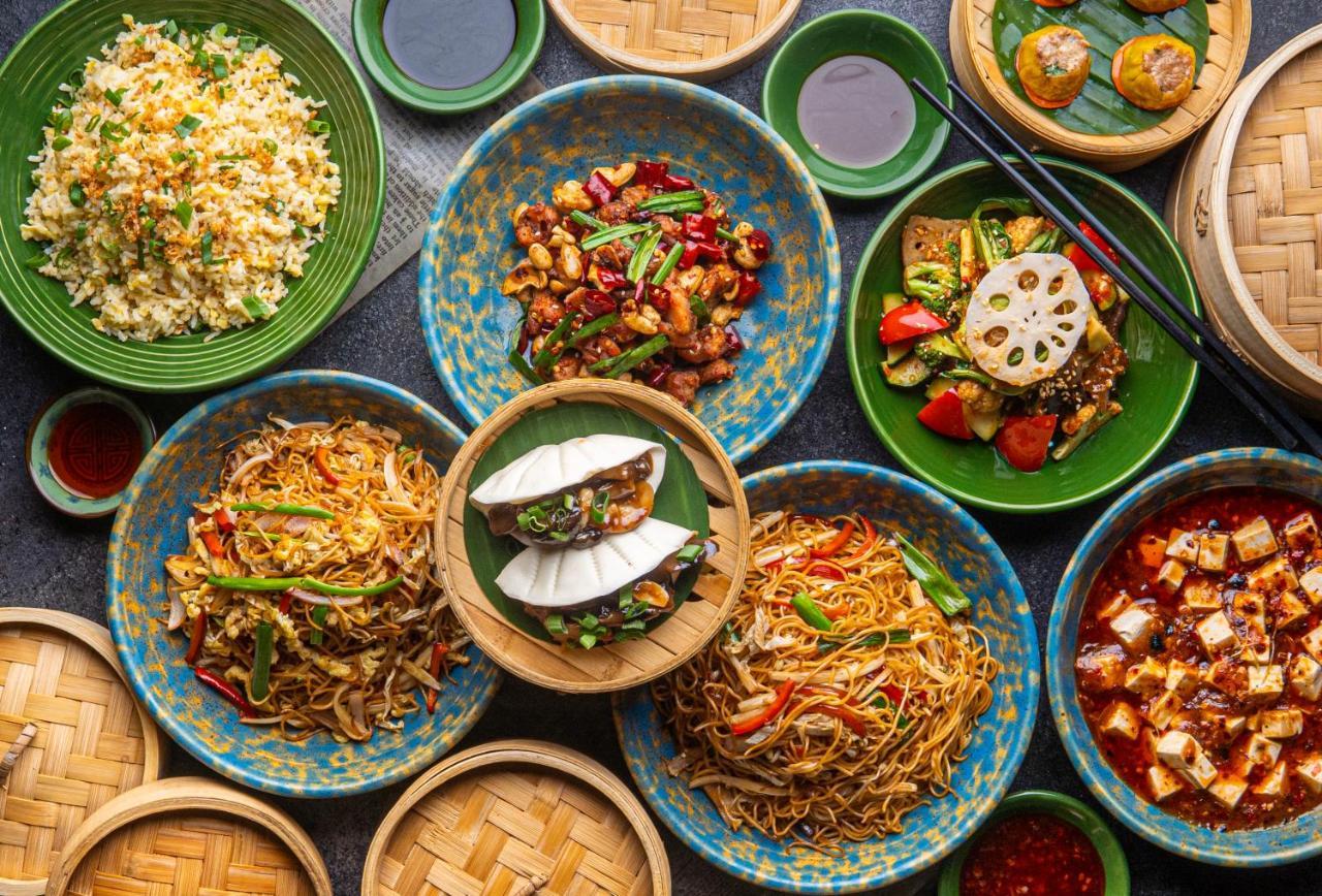 Hyatt Place Gurgaon Udyog Vihar Exterior photo Chinese cuisine