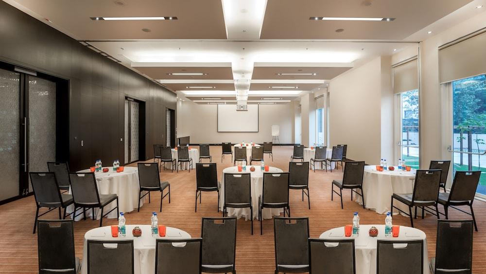 Hyatt Place Gurgaon Udyog Vihar Exterior photo The 2014 conference room