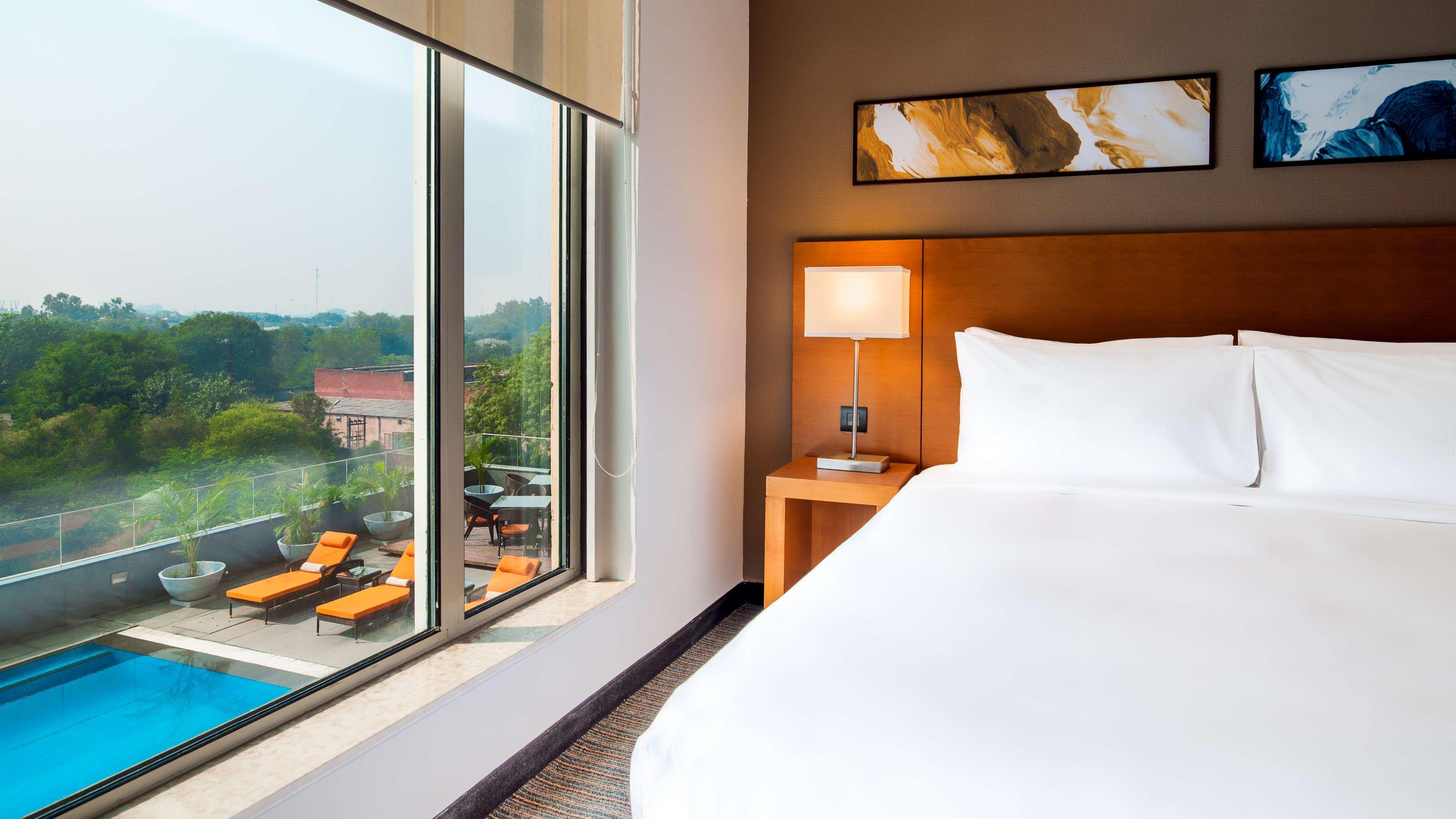 Hyatt Place Gurgaon Udyog Vihar Exterior photo A guest room at the hotel