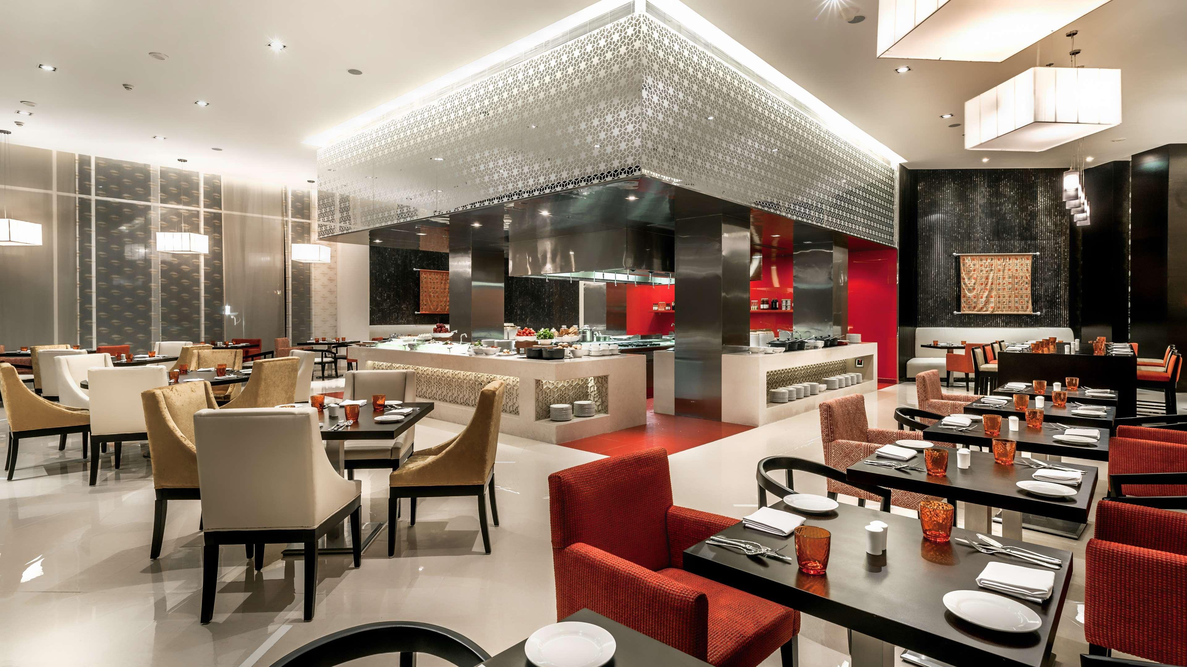 Hyatt Place Gurgaon Udyog Vihar Exterior photo The restaurant