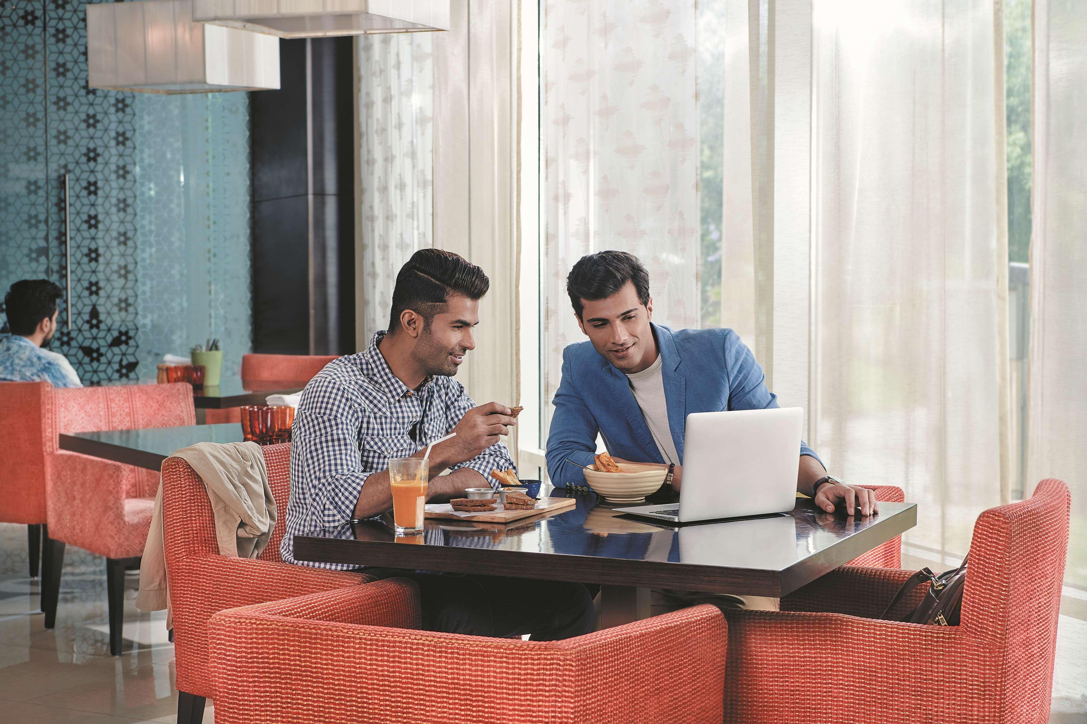 Hyatt Place Gurgaon Udyog Vihar Exterior photo The Lounge at Mumbai International Airport