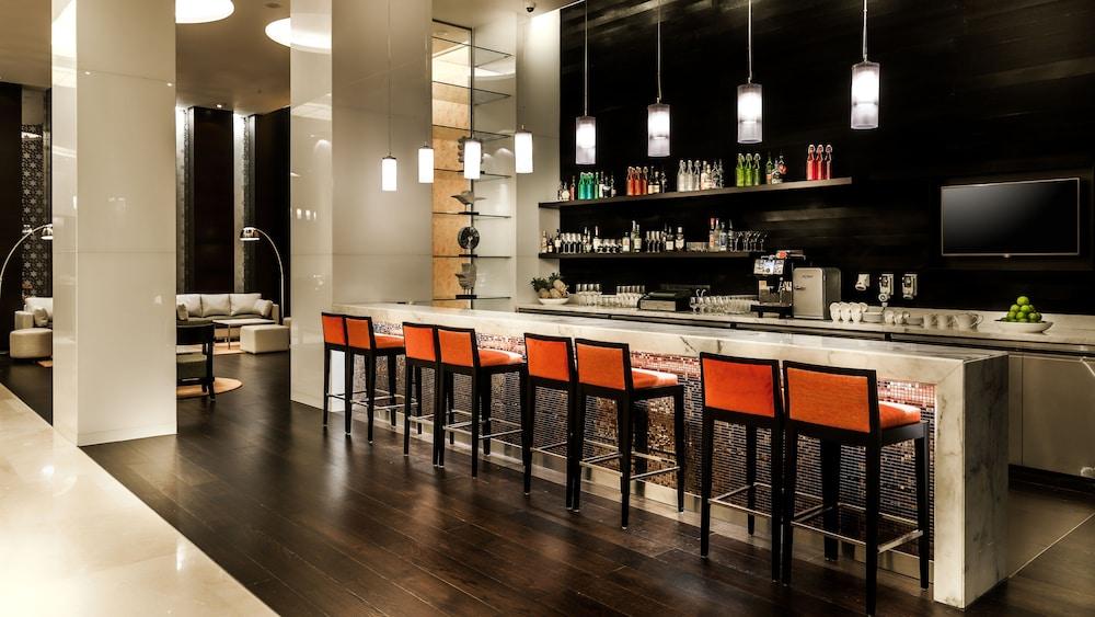 Hyatt Place Gurgaon Udyog Vihar Exterior photo The bar at the lounge