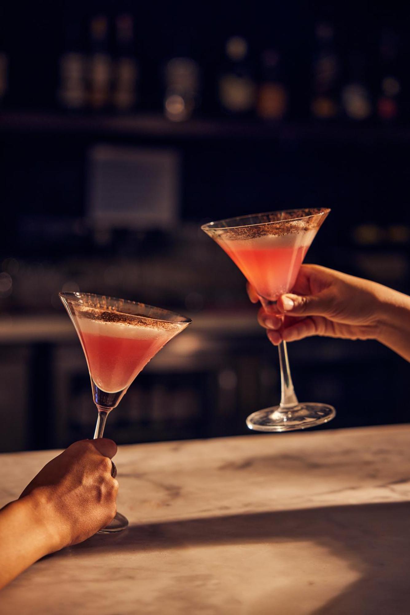 Hyatt Place Gurgaon Udyog Vihar Exterior photo A hand holding a martini glass